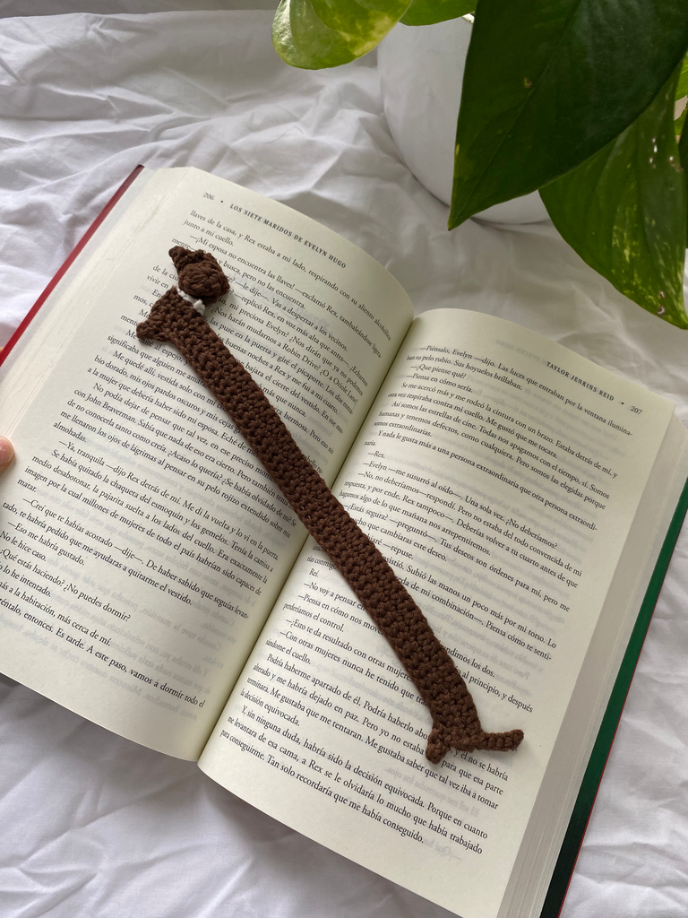 Marcapáginas perro salchica