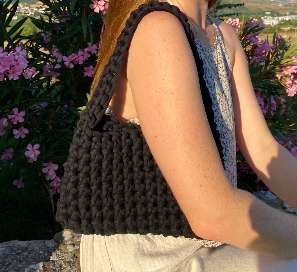 Bolso crochet trapillo negro